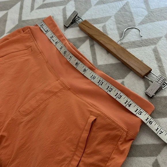 Athleta Trekki North Shorts size 10 Outdoors Hiking - Picture 7 of 9